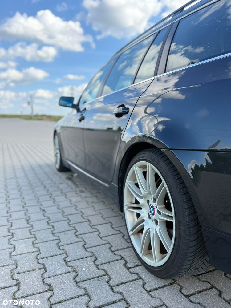 BMW Seria 5 - 12