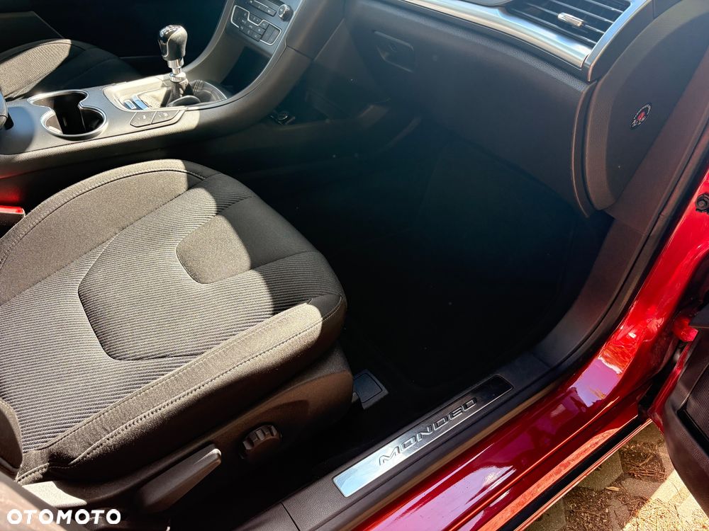 Ford Mondeo 1.5 EcoBoost Titanium - 24