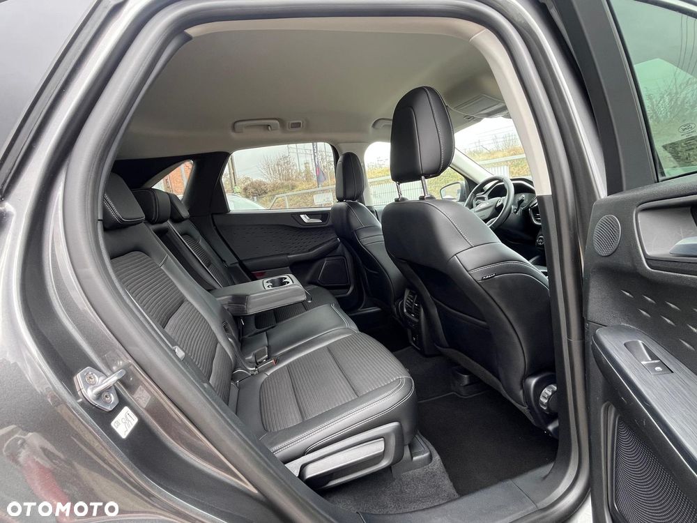 Ford Kuga - 9