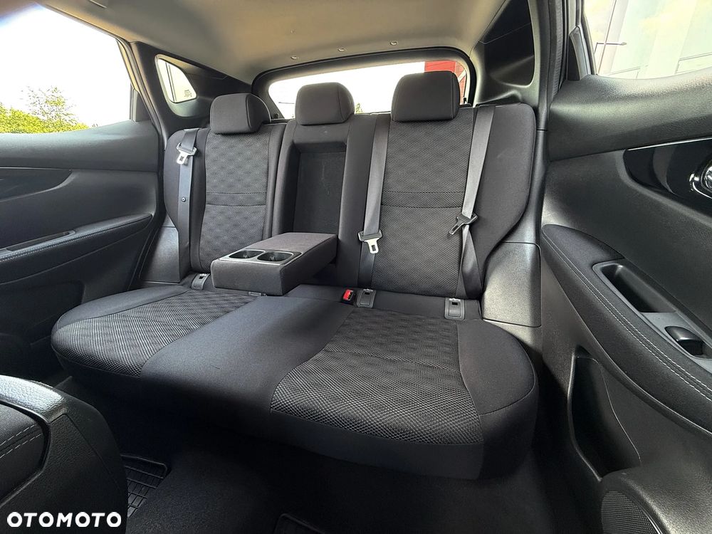 Nissan Qashqai 1.2 DIG-T N-Connecta - 18