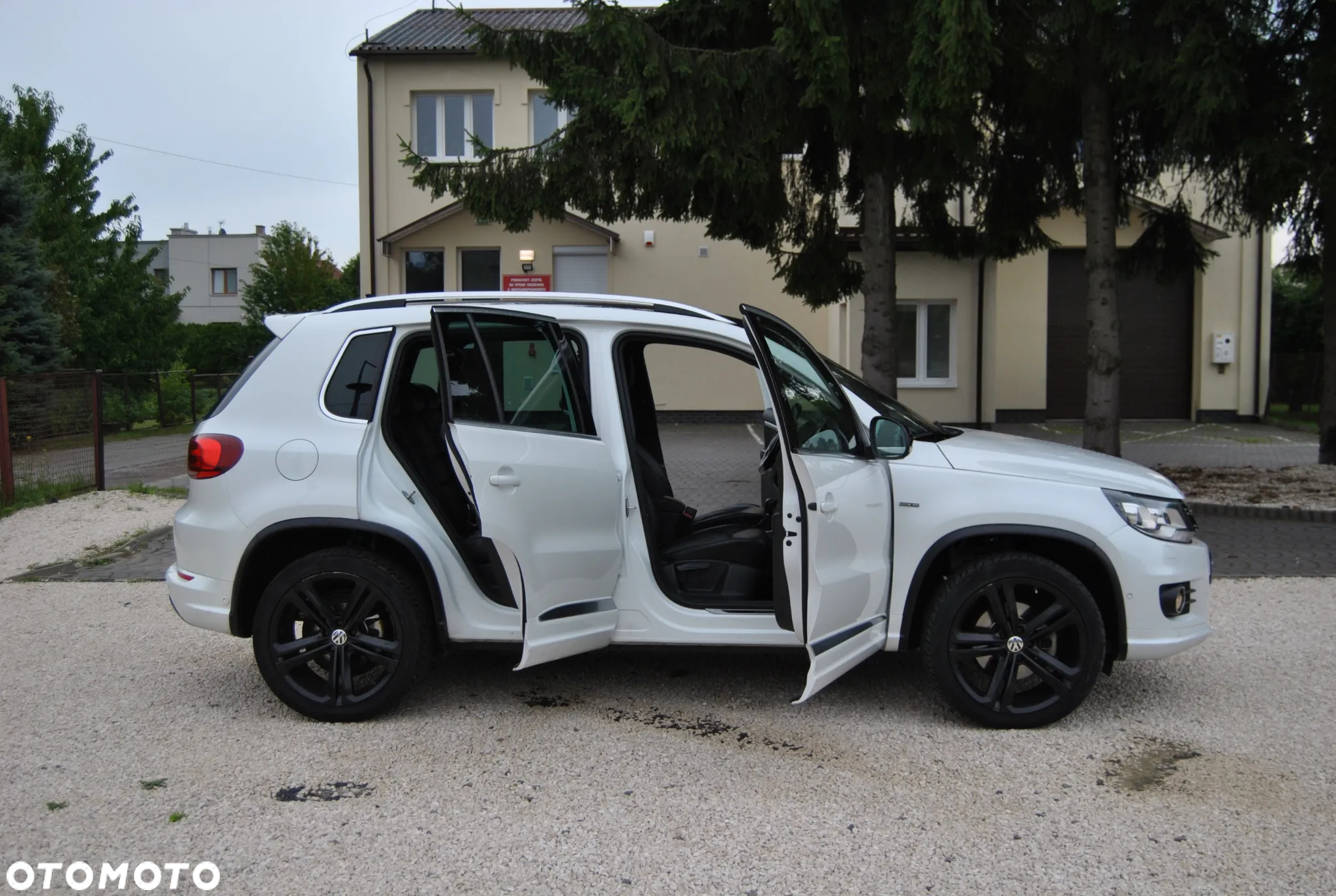 Volkswagen Tiguan 2.0 TDI 4Mot Perfectline R-Style DSG - 12