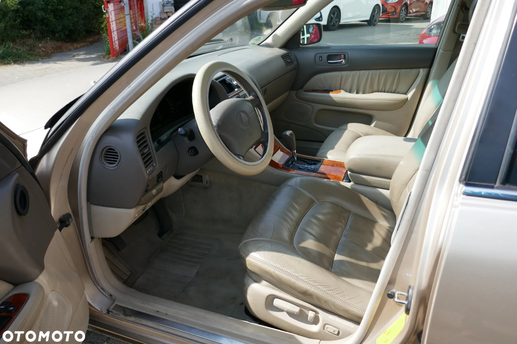 Lexus LS 400 - 6