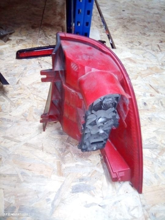 Farolim traseiro Mercedes ML 2001 - 3