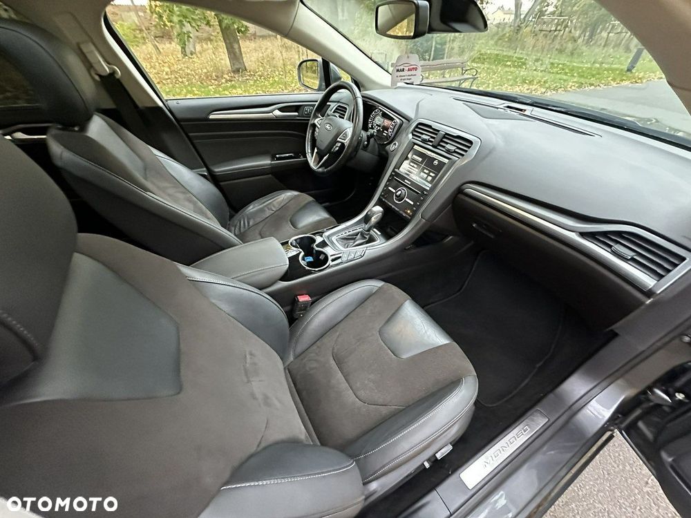 Ford Mondeo - 36