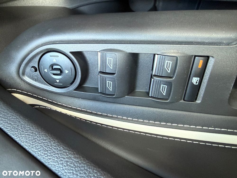 Ford Kuga 1.5 EcoBoost 2x4 Vignale - 26