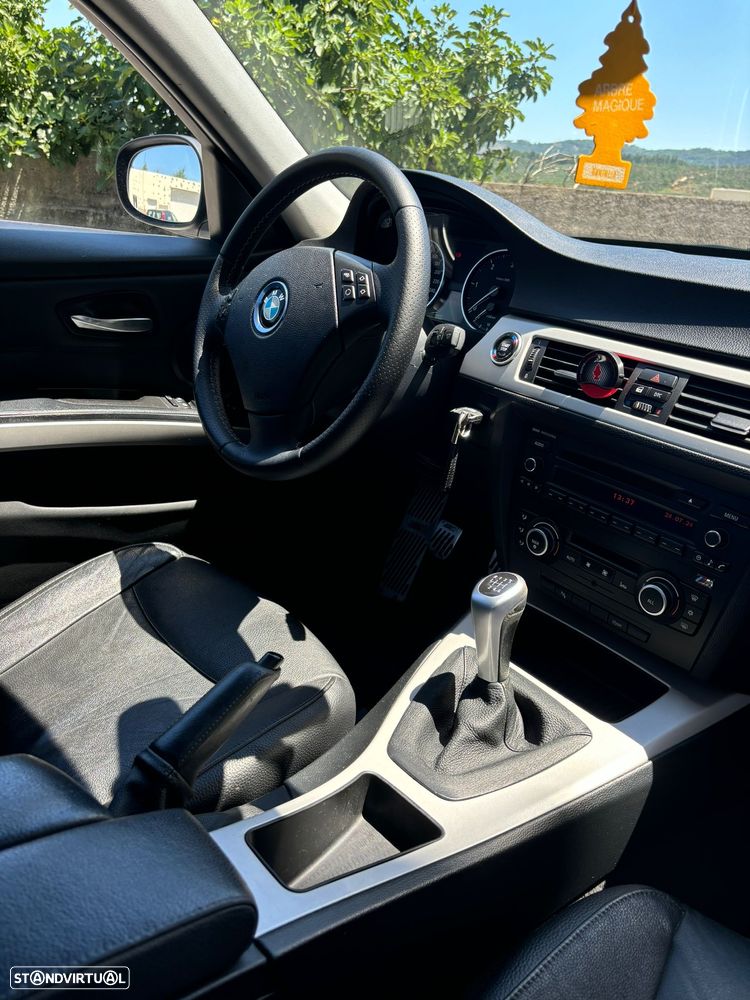 BMW 318 d - 4