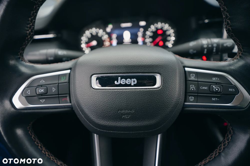 Jeep Compass - 16