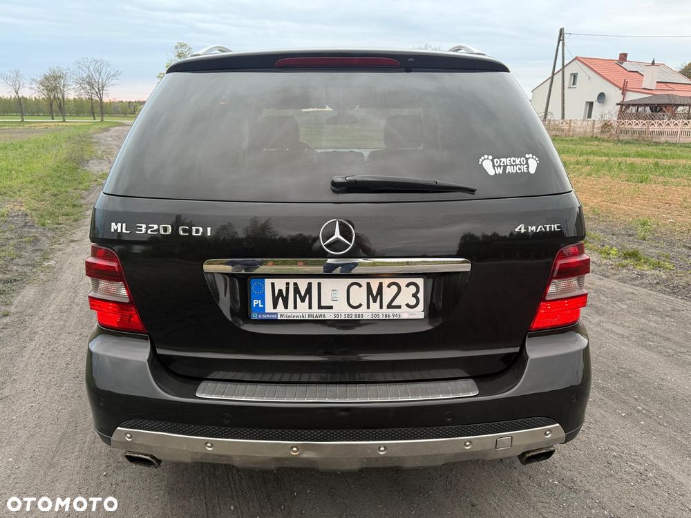 Mercedes-Benz ML - 6