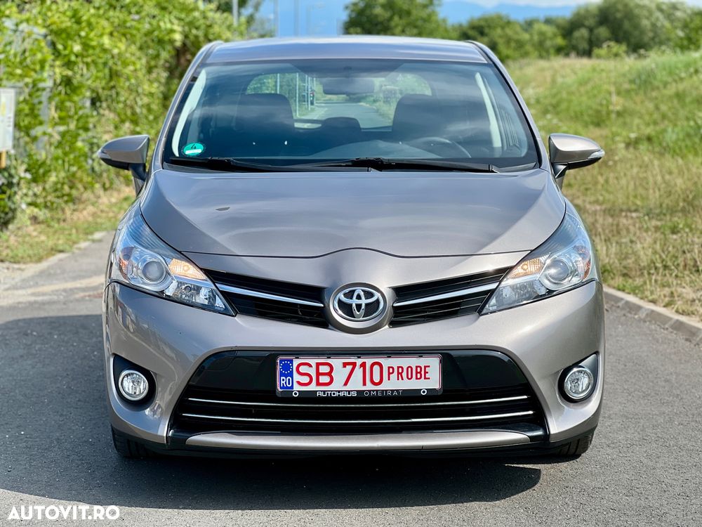 Toyota Verso - 7