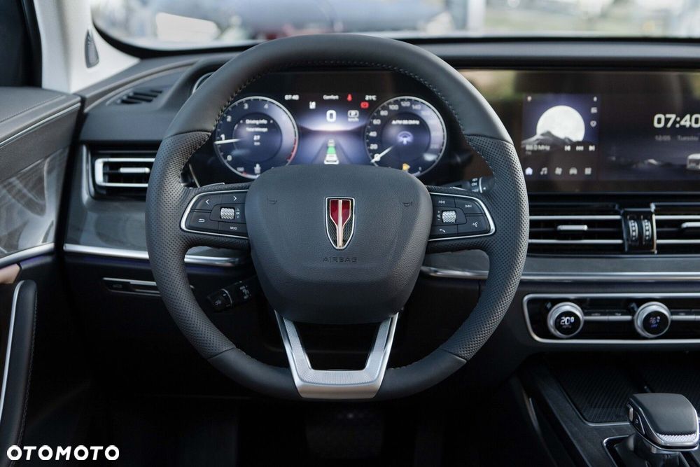 Hongqi HS5 - 24