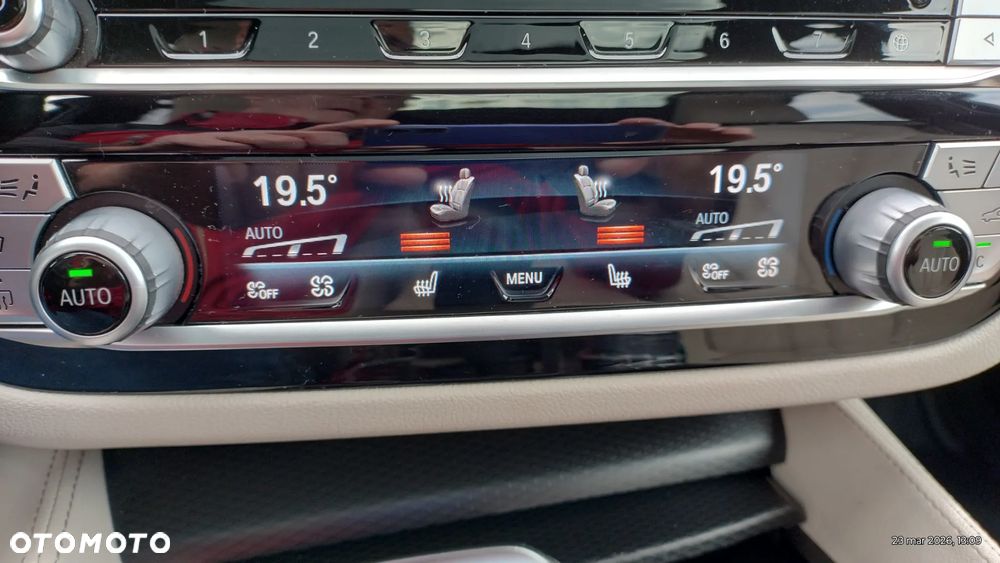 BMW Seria 5 530d xDrive M Sport Edition - 29