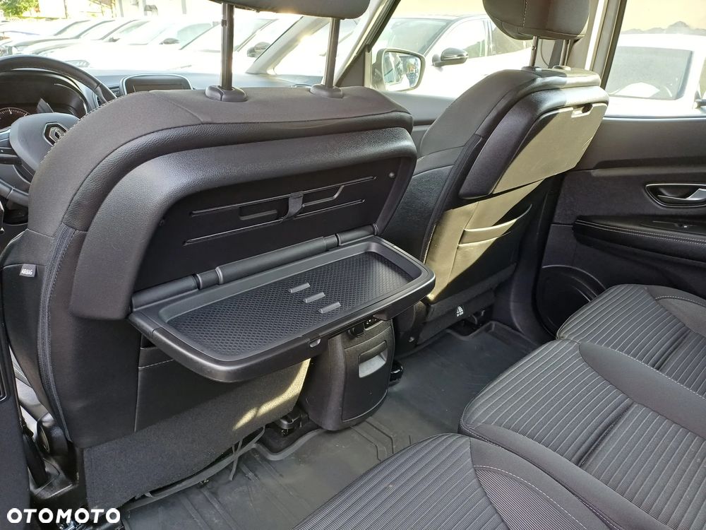 Renault Grand Scenic - 20