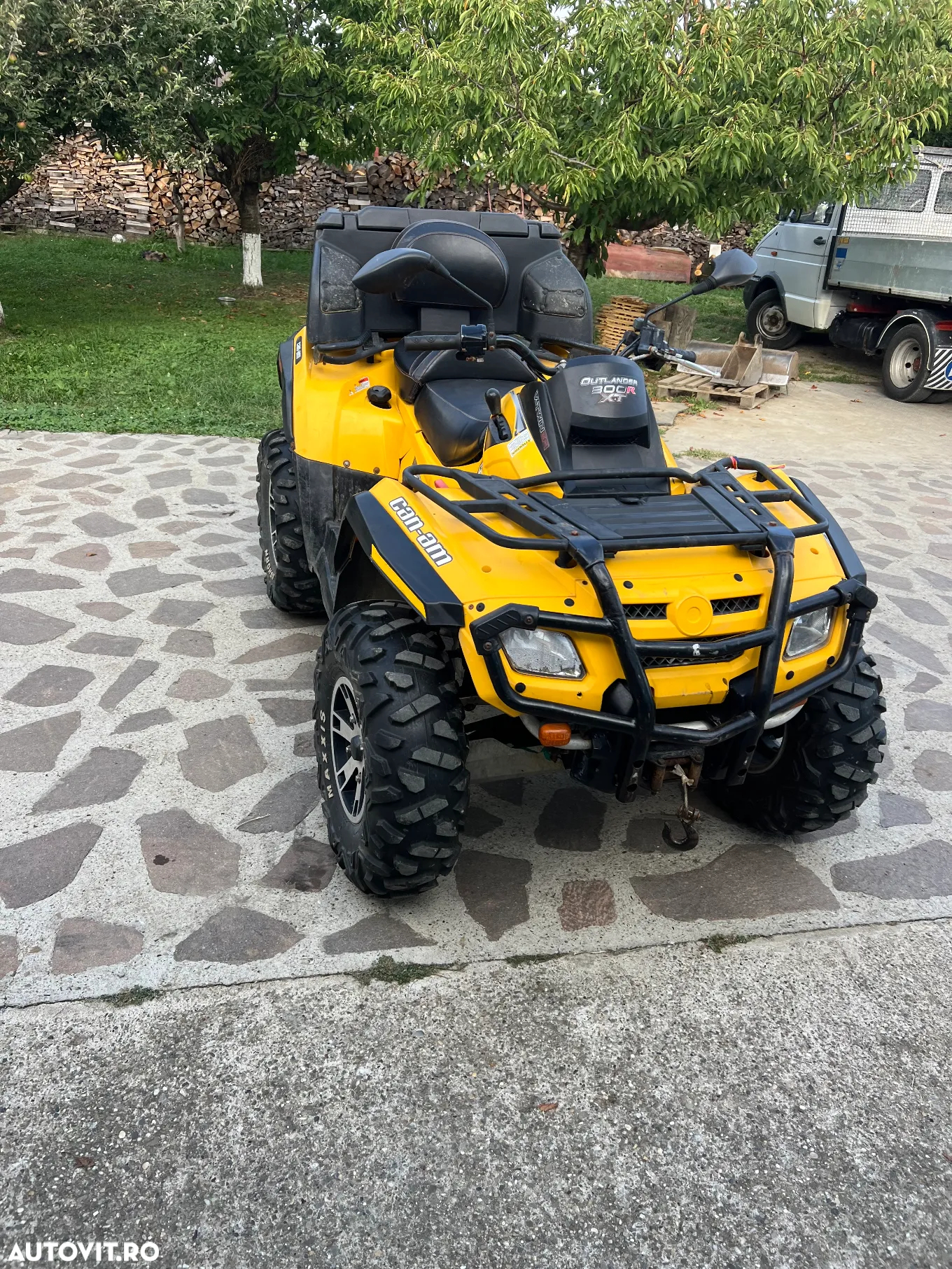 Can-Am Outlander Max - 2