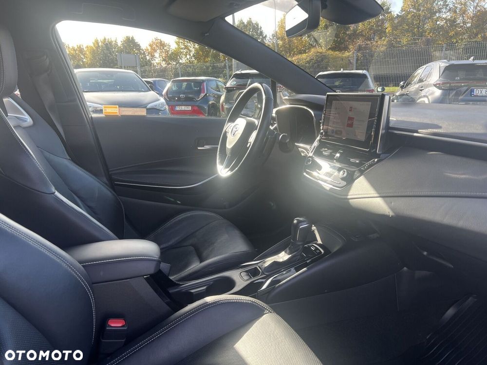 Toyota Corolla 2.0 Hybrid Executive - 9