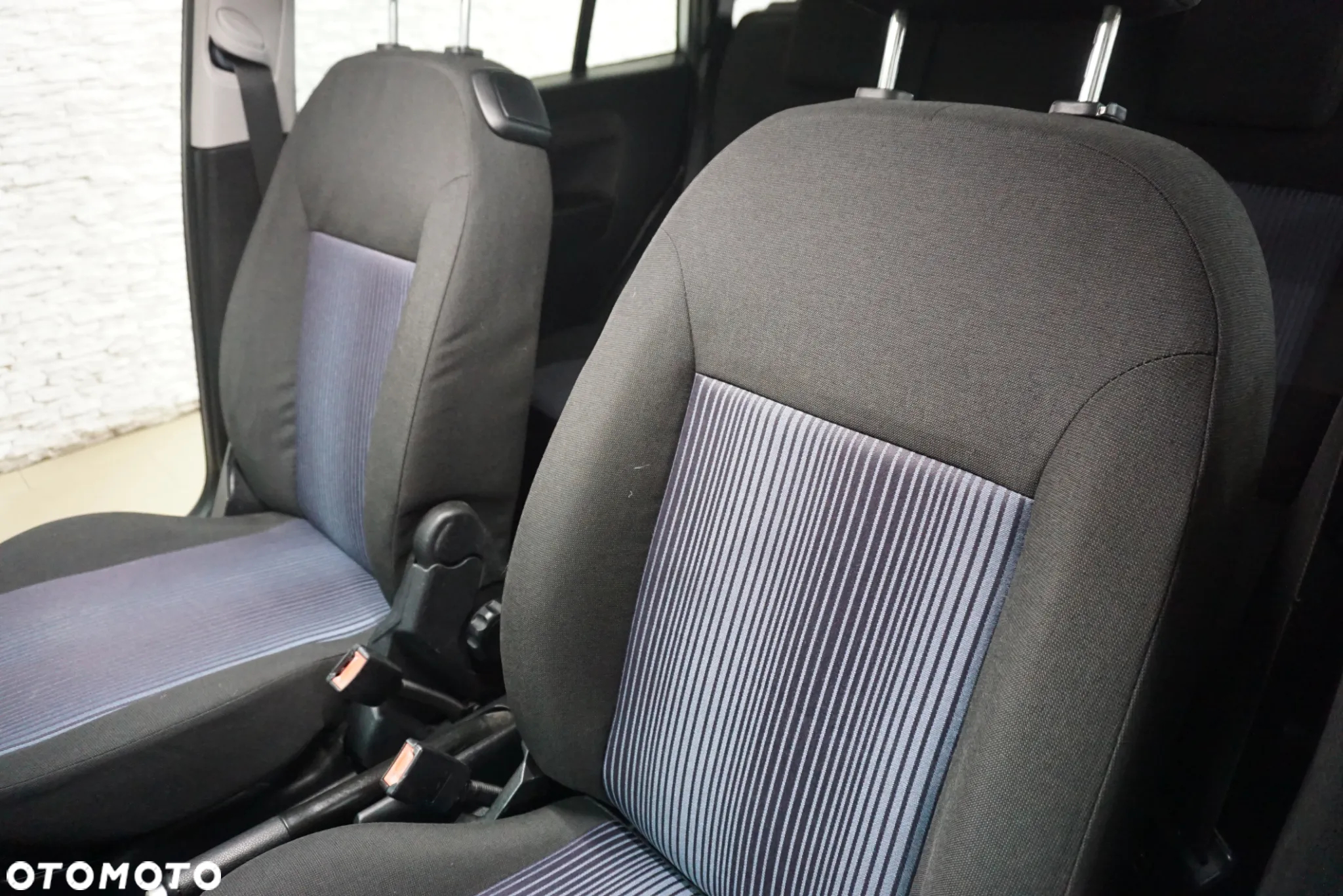 Ford Fusion 1.4 Ambiente - 17