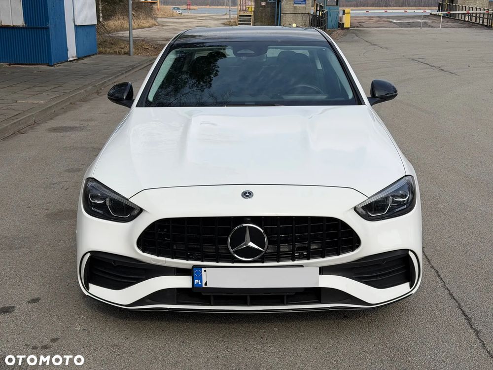 Mercedes-Benz Klasa C 180 mHEV AMG - 17
