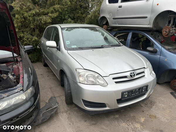 Toyota Corolla E12 1.4 D-4D LIFT Części Maska Drzwi Lampa