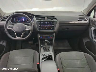 Volkswagen Tiguan - 5