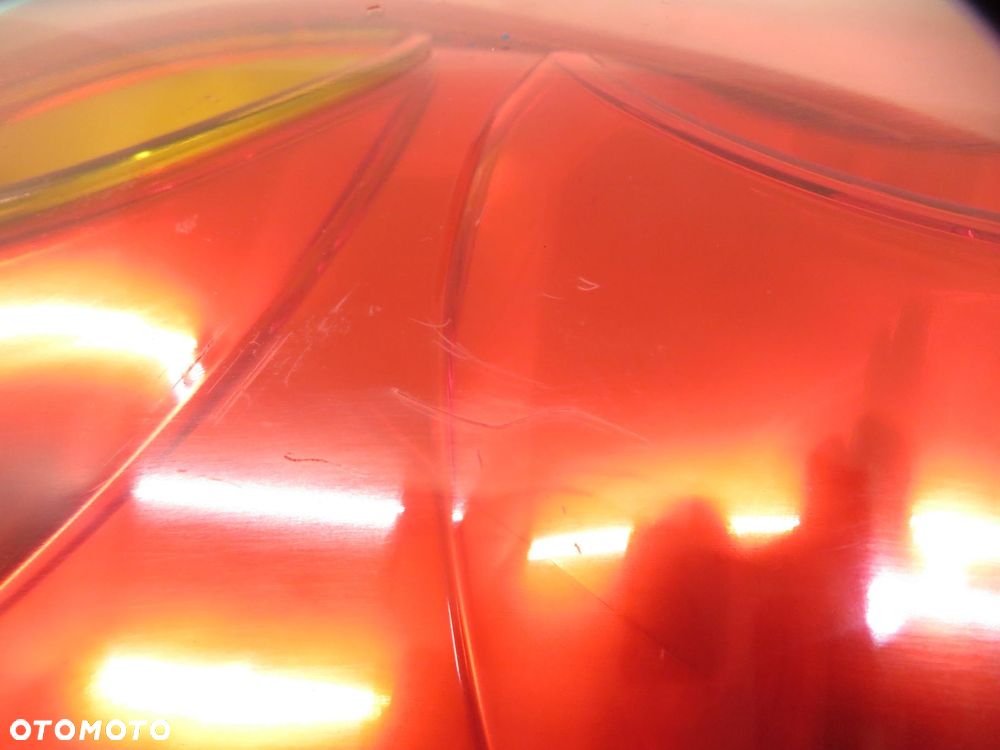 LAMPA LEWA TYLNA NISSAN PRIMERA P12 KOMBI  89077086 - 7