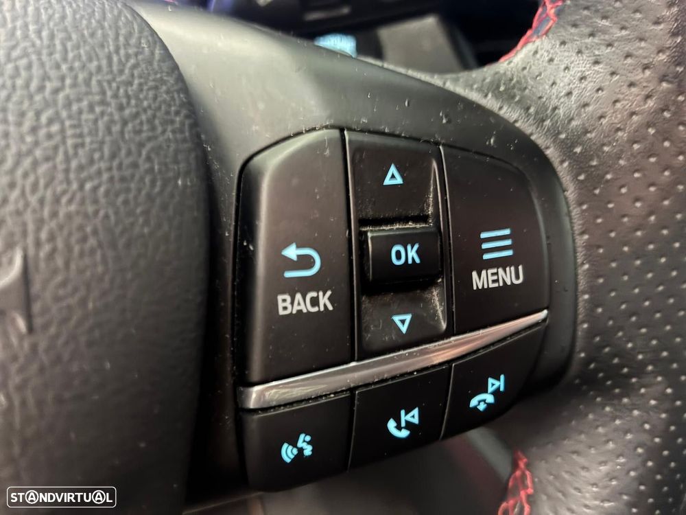 Ford Kuga 1.5 EcoBoost ST-Line - 25