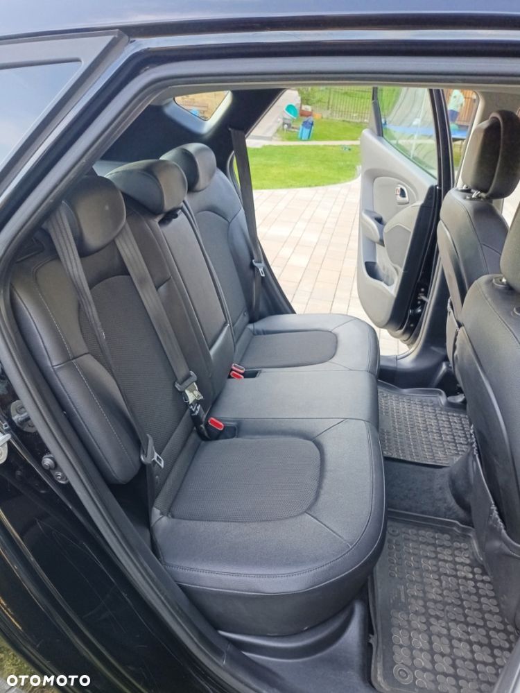 Hyundai ix35 1.6 2WD Fifa World Cup Edition - 22