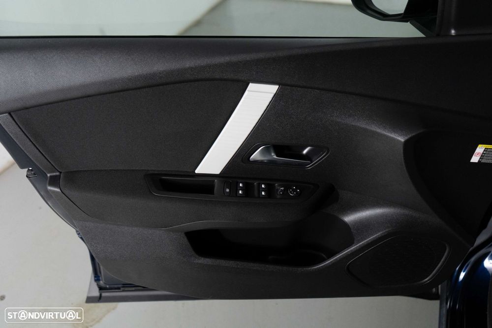 Citroën C4 X 1.2 Hybrid Max e-DSC6 - 18