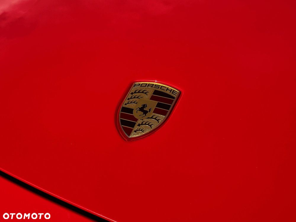 Porsche 911 - 33