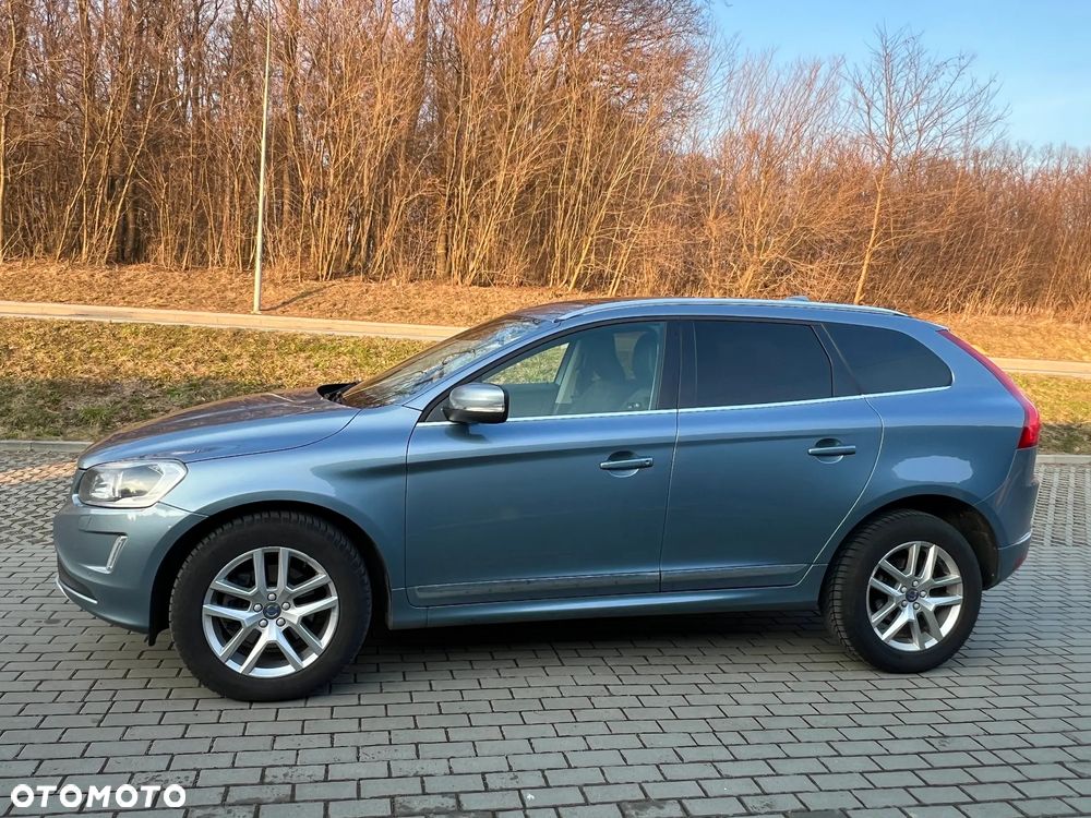 Volvo XC 60 D4 AWD Summum - 4