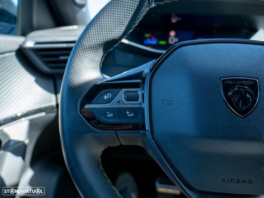 Peugeot e-2008 54 kWh GT - 29