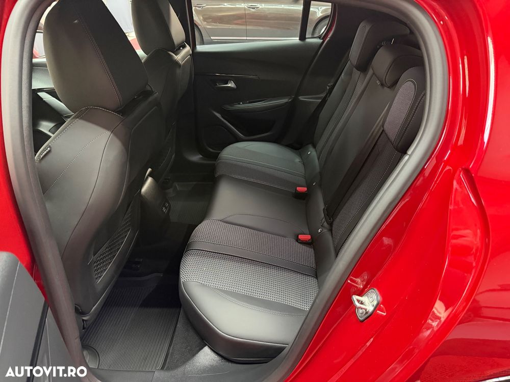 Peugeot 208 1.2 L PureTech STT EAT8 GT Pack - 13