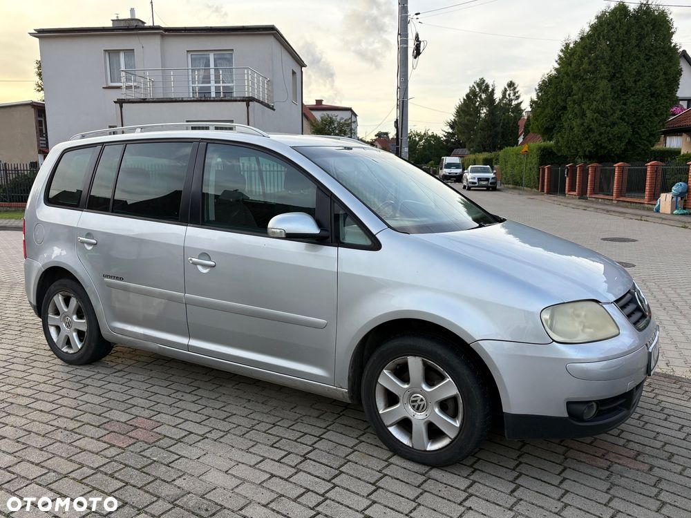 Volkswagen Touran 1.9 TDI Trendline - 1