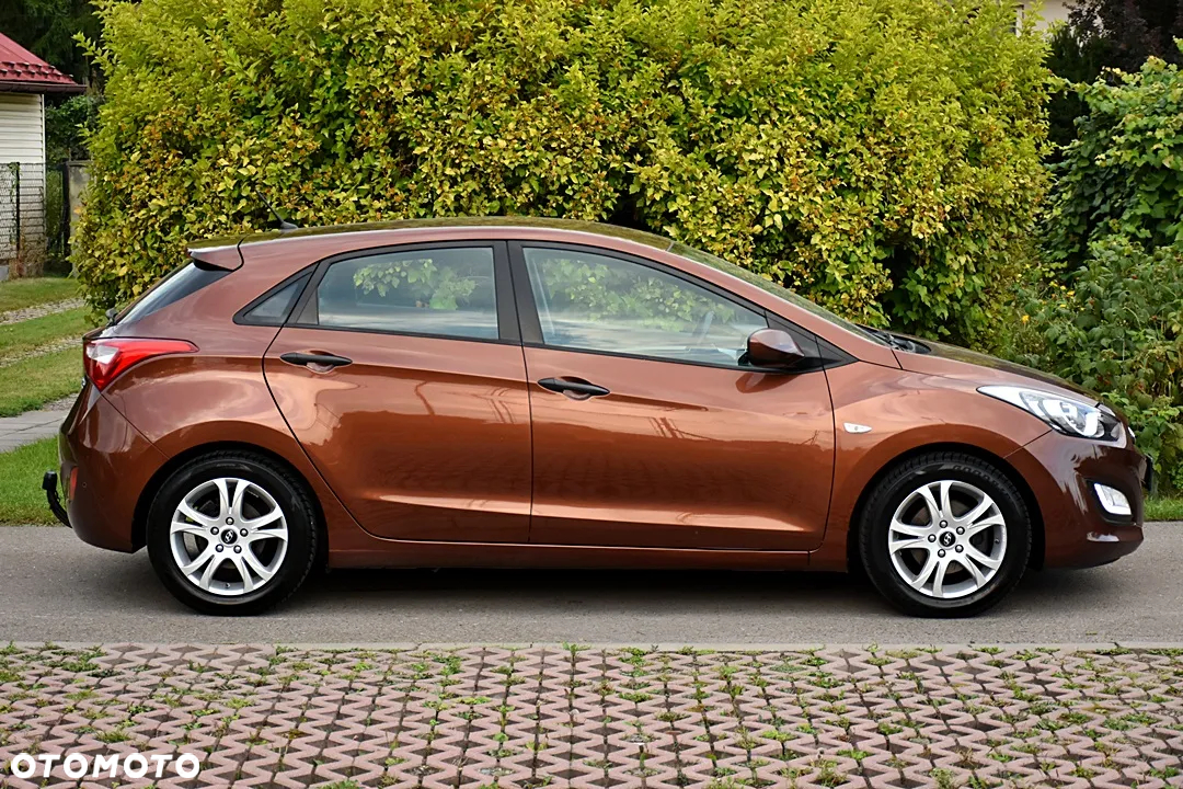 Hyundai i30 1.4 Comfort - 14