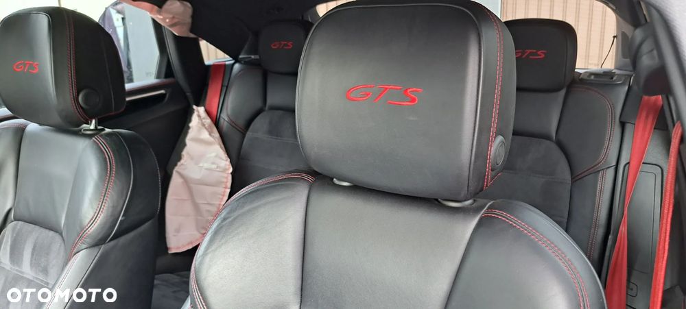 Porsche Macan GTS PDK - 24