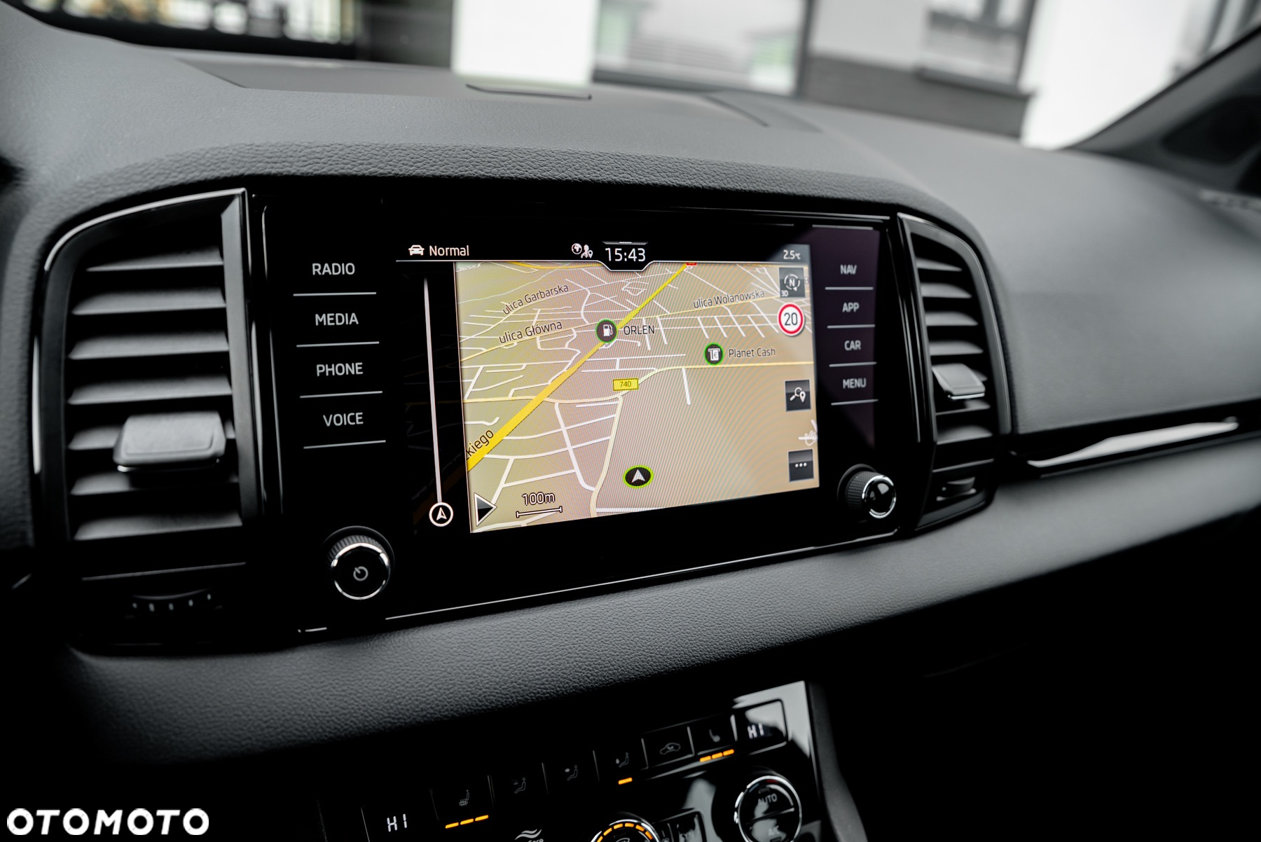 Skoda Karoq 2.0 TSI 4x4 DSG Sportline - 39