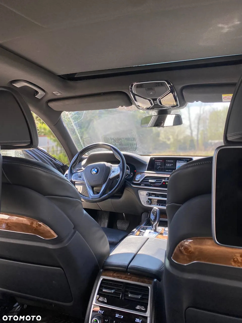 BMW Seria 7 740Le xDrive iPerformance - 25