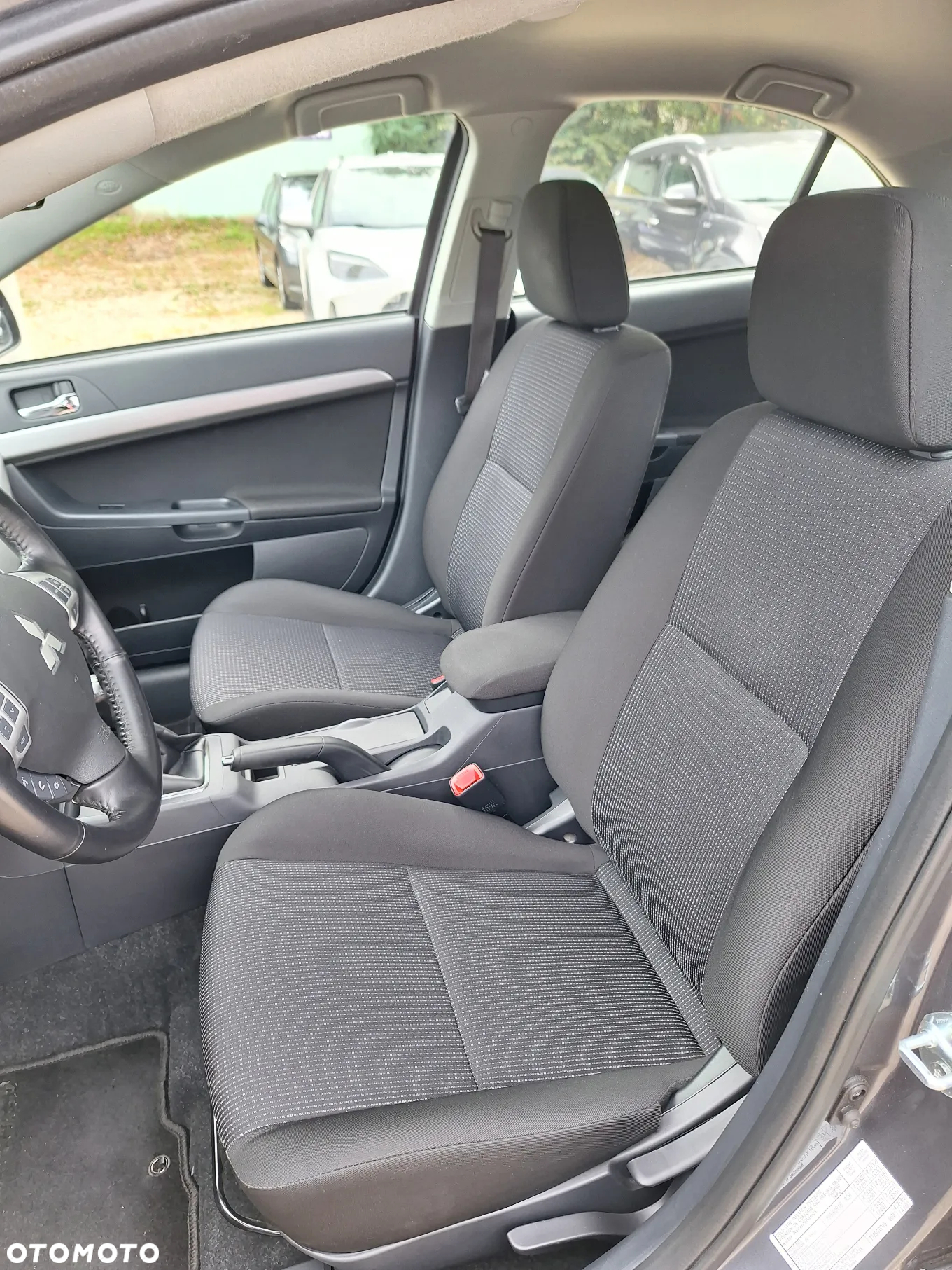 Mitsubishi Lancer 1.8 Intense - 18
