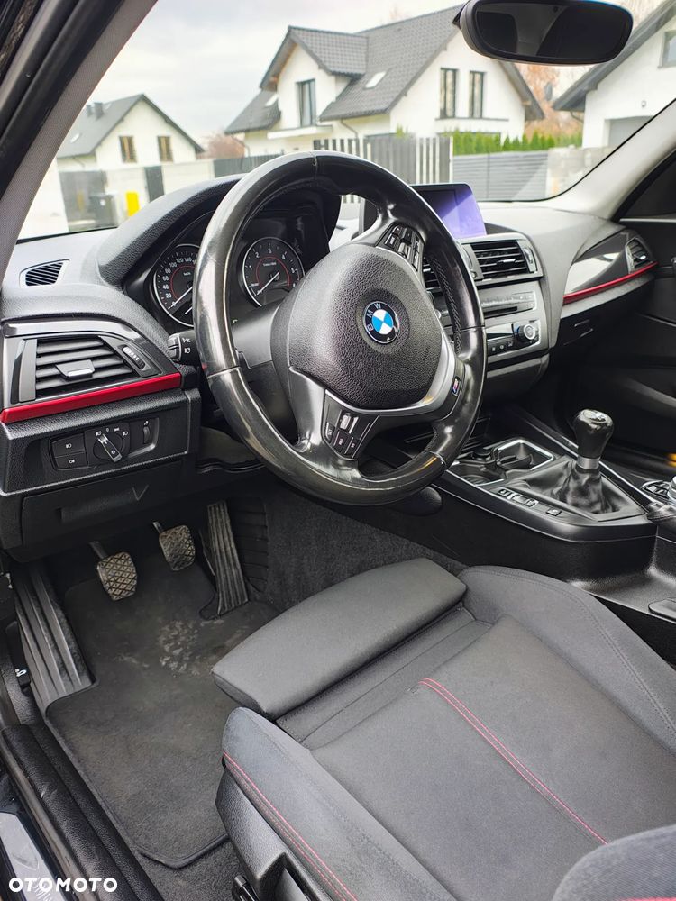 BMW Seria 1 120d Sport Line - 26