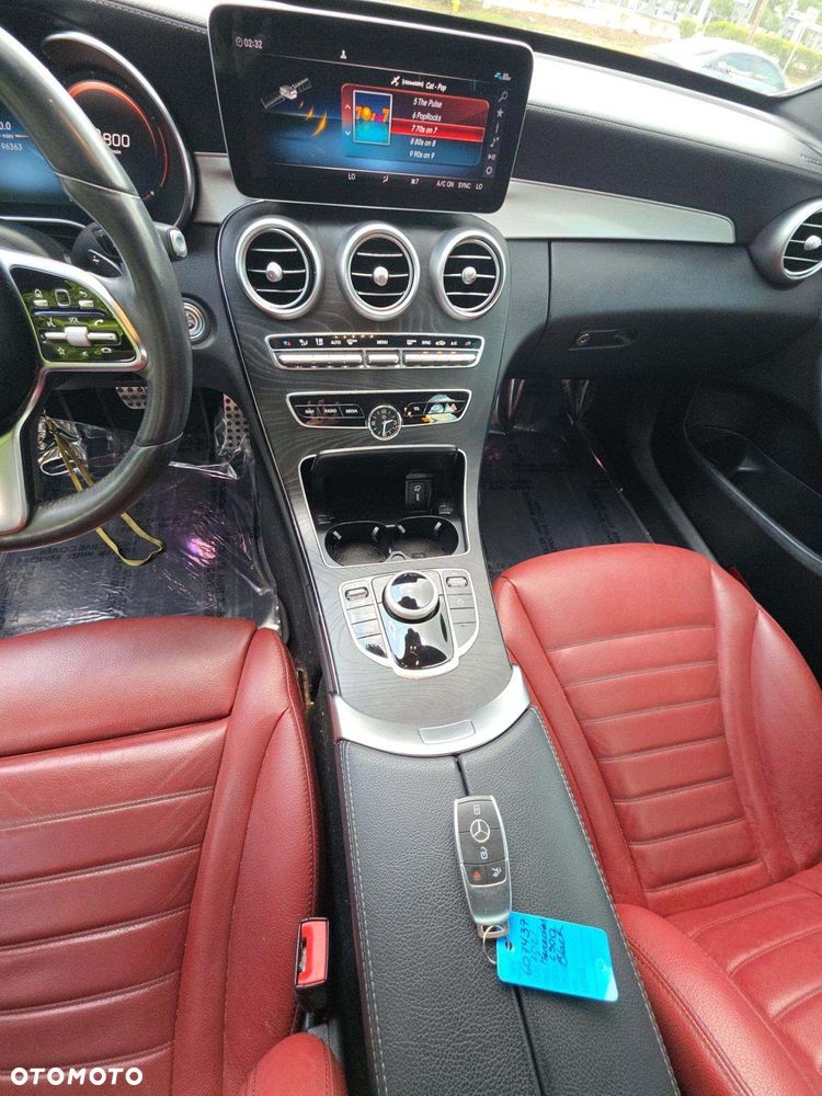 Mercedes-Benz Klasa C 300 9G-TRONIC AMG Line - 8