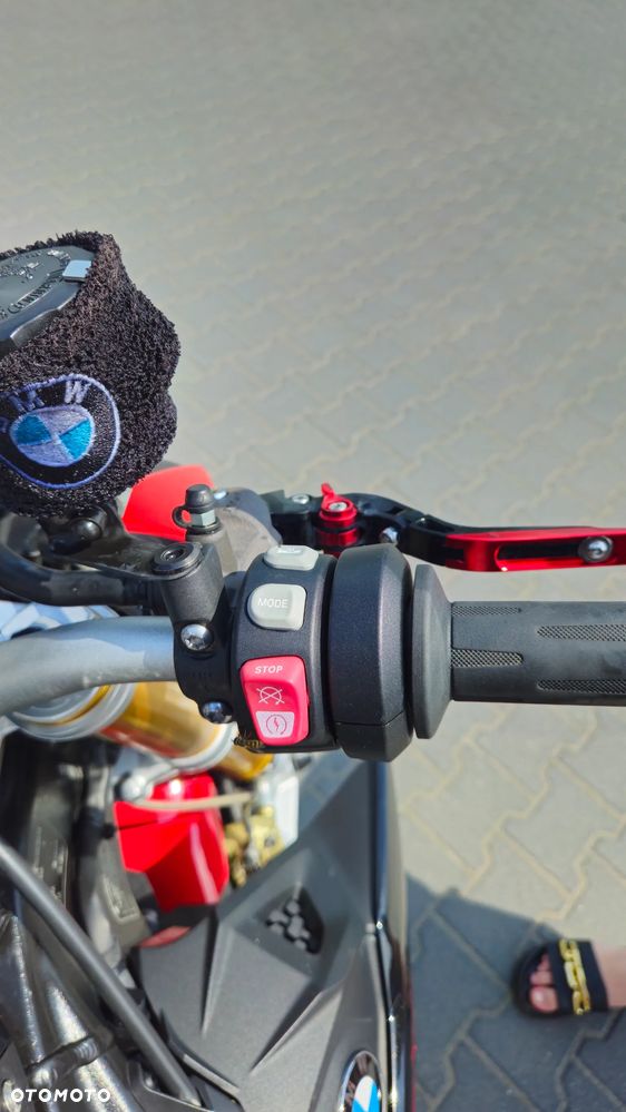 BMW S - 10