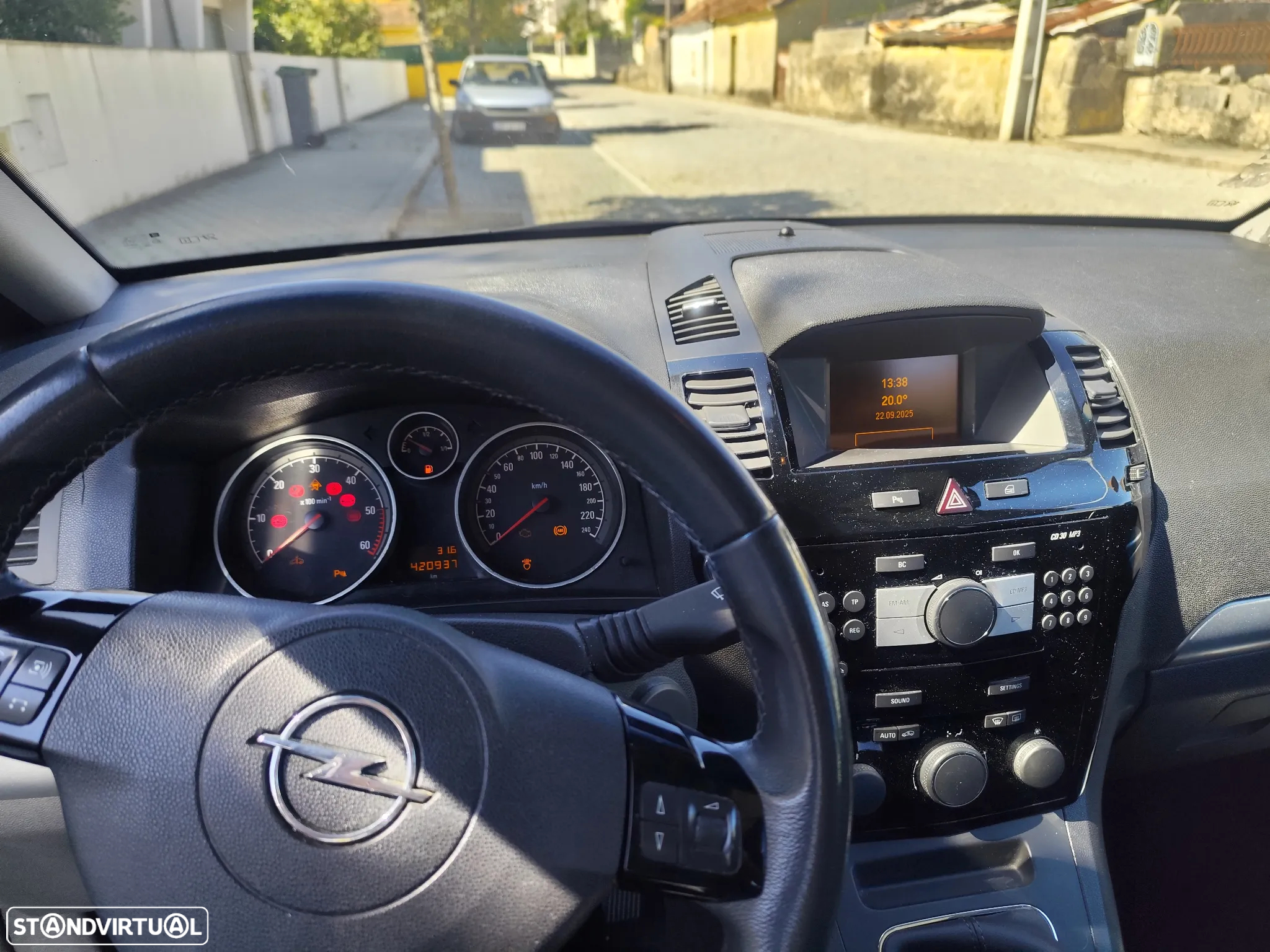 Opel Zafira 1.7 CDTi EcoFLEX - 6