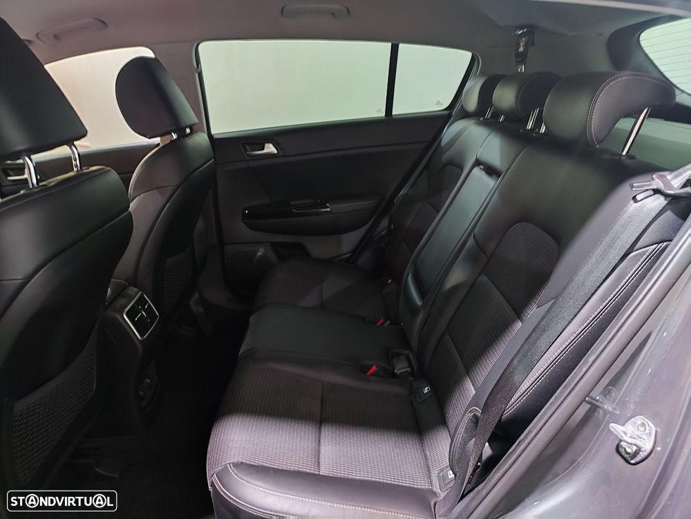 Kia Sportage 1.6 CRDI ISG TX 7DCT - 30