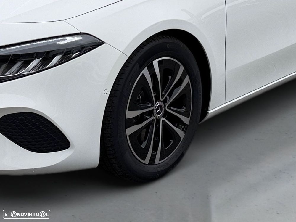 Mercedes-Benz A 180 d — photo 3