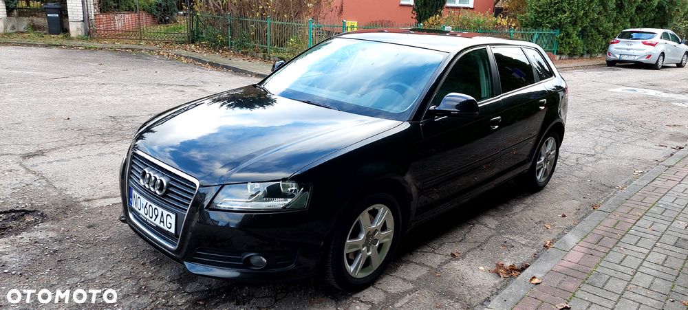 Audi A3 Sportback - 2