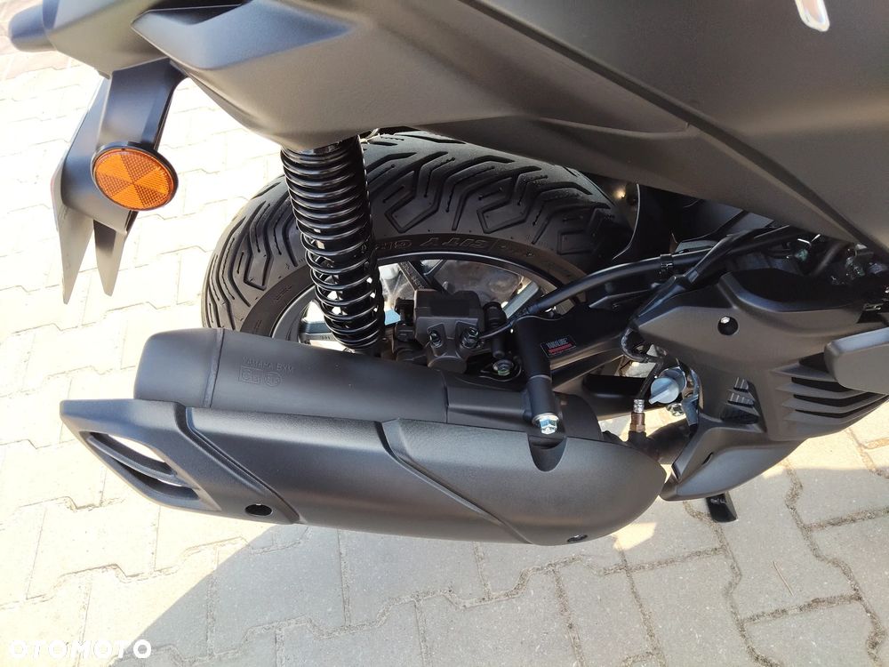 Yamaha X-max - 19