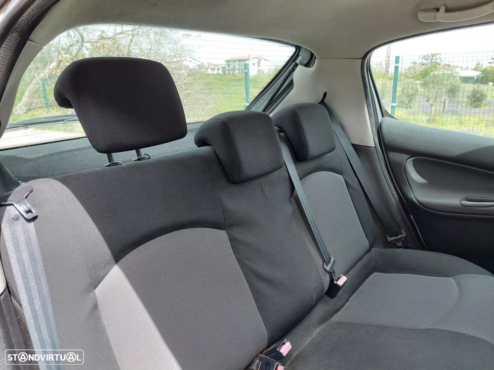 Peugeot 206 1.4 HDi Black & Silver - 14