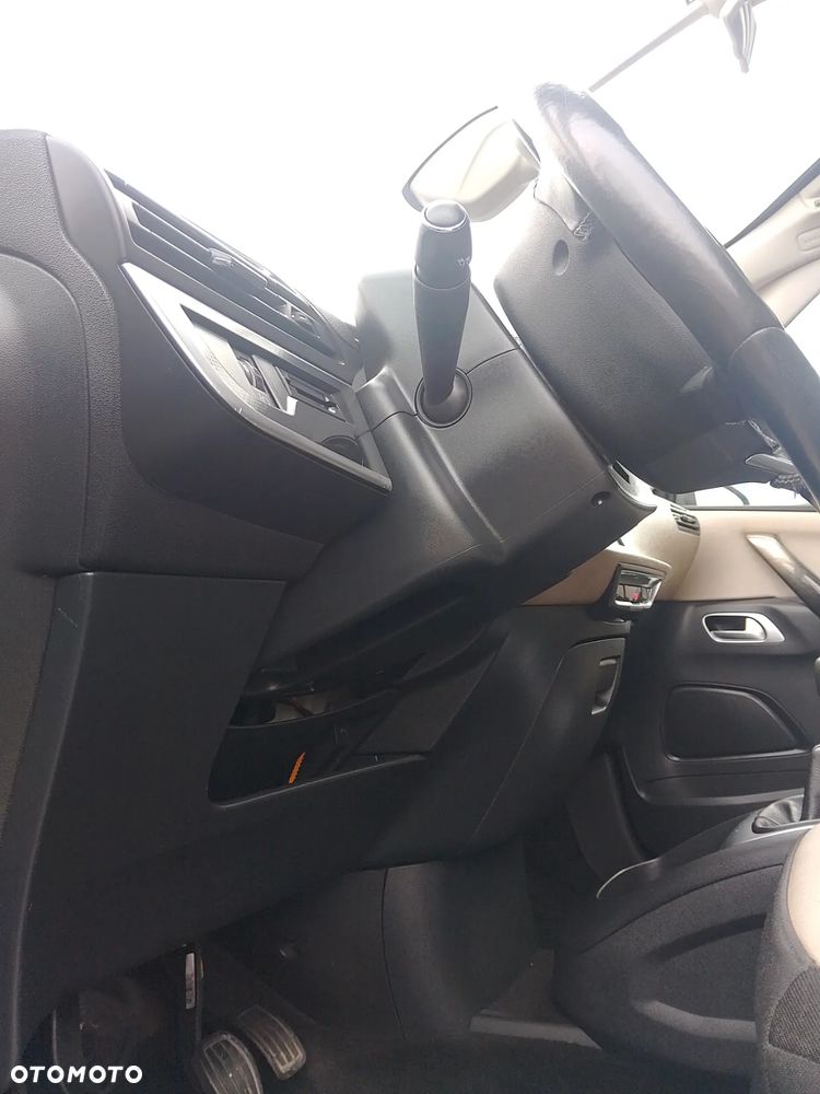 Citroën C4 Picasso e-HDi 115 Exclusive - 31