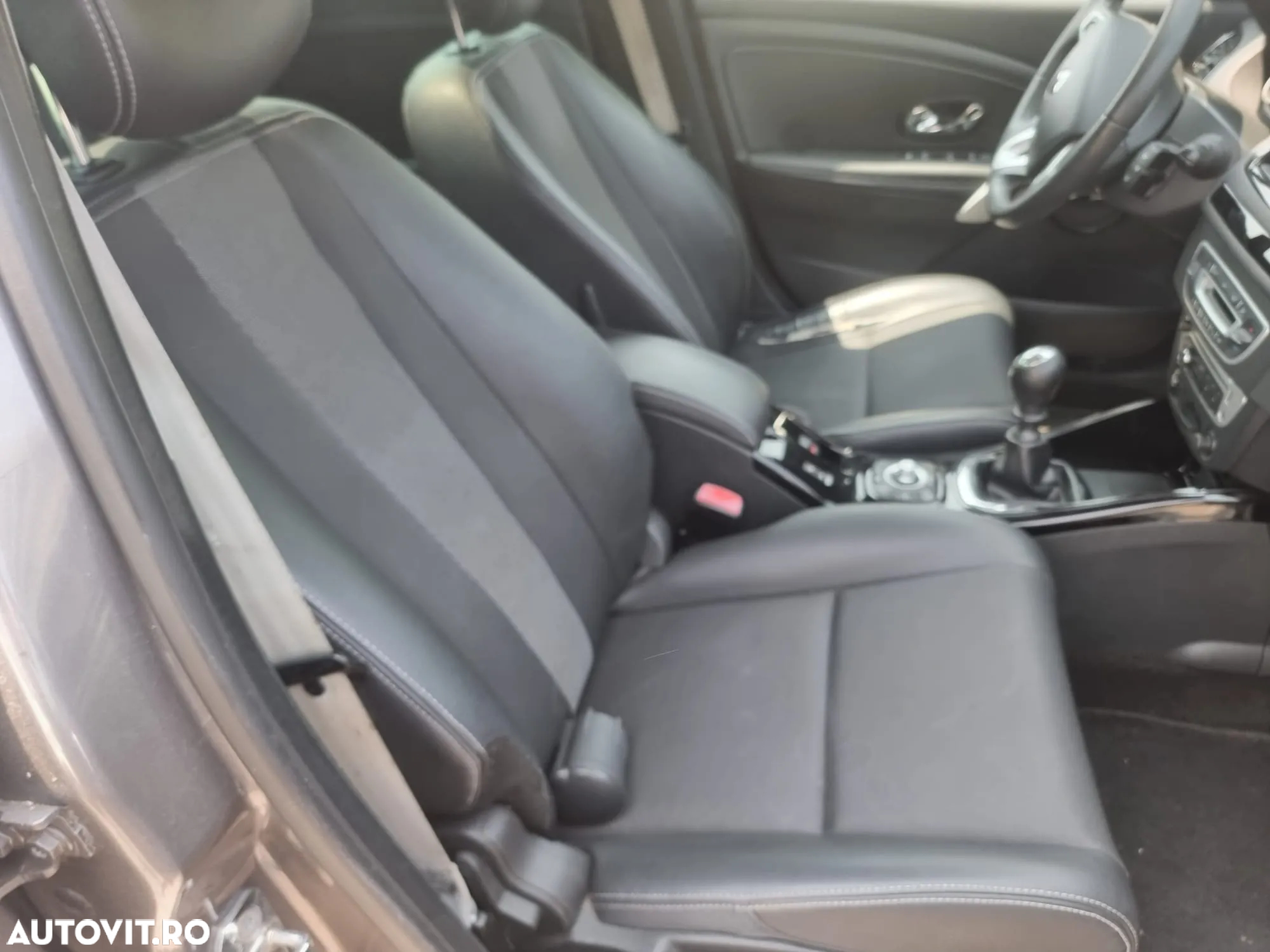 Renault Megane Sport Tourer 1.5 dCi GT Line - 6