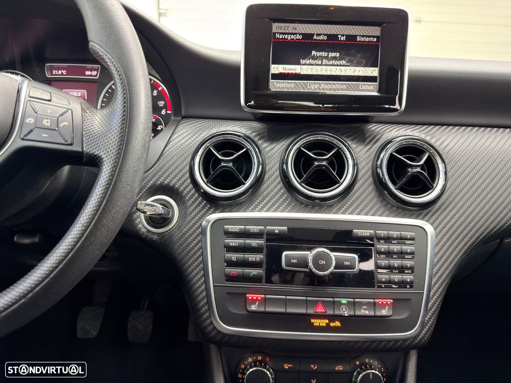 Mercedes-Benz GLA 180 d Style - 23