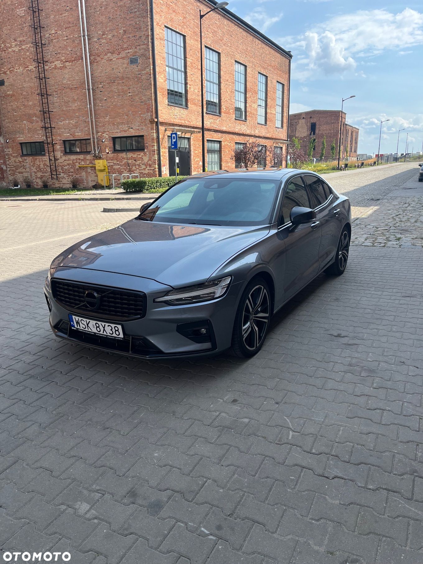 Volvo S60 T6 AWD R-Design - 1