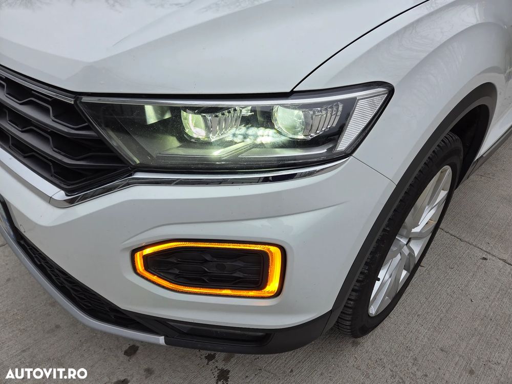 Volkswagen T-Roc 2.0 TDI SCR 4MOTION DSG R-Line - 37